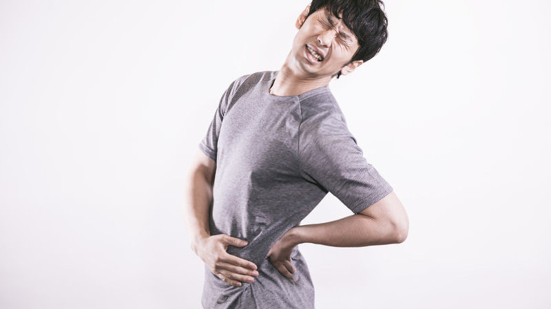 長年悩まされた腰の痛みが改善！「雲のやすらぎ極マットレス」が叶えてくれた、私の本当の話。